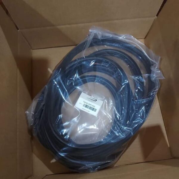 3rd Gen. Integra Rear Hatch Seal including shipping CONUS - Image 4